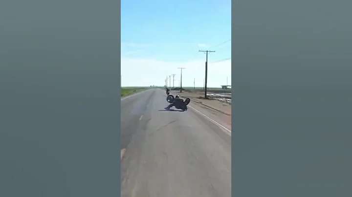 Friend totals my H2… #shorts #H2 #kawasaki #crash #fail #bikelife #motorcycle