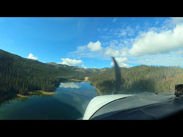 Fish Lake Airstrip, Idaho landing and takeoff (gopro cam view)