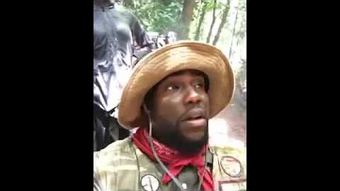 The rock takes a lift while kevin hart walks to set (Funny) Jumanji
