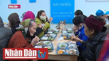 Ấm áp tình người với những suất cơm 2000 đồng