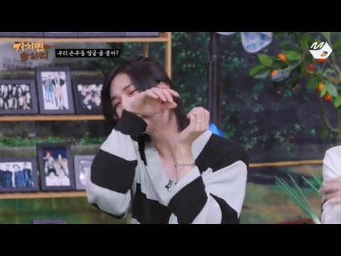 hyunjin danced 'play with fire' because he tied his hair