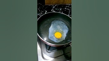 How to poach an egg!#poachedeggs #eggs #poaching #breakfast