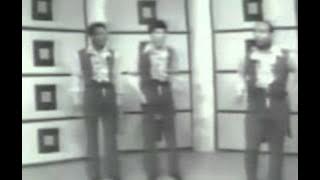 The Drifters - Under The Boardwalk  (Official Video) Re-Mastered