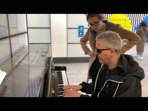 Video: Kivine BMW. Monument tänapäeva tegelikkusele