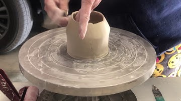 118. Jenchi Wu: Soft slab - Yixing teapot demo. Part 3 of 4