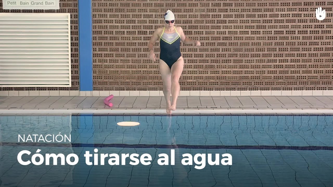 Cómo entrar en el agua de la piscina para principiantes | Miedo al agua -  YouTube