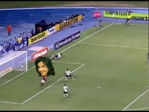 Cone marca o gol que Deivid perdeu