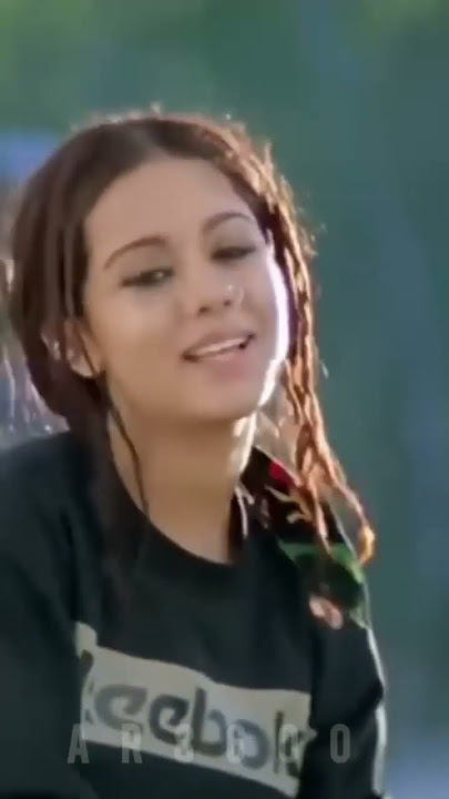 Main Hoon Na Title Song | Main Hoon Na | Amrita Rao, Sushmita Sen,   Shahrukh Khan, Zayed Khan
