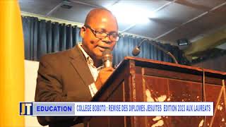 Éducation Collège Boboto Remise Des Diplômes Jésuites.