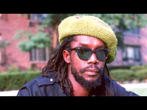 Mama Africa - Peter Tosh (ESPAÑOL/ENGLISH)