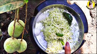 AAM MAKHA RECIPE bengali style || kacha aam makha bengali recipe | Village food | VIPNIK LIFESTYLES