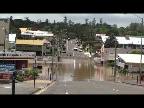 Footage from the Ipswich Floods 2011 Filmed Wednesday 12th January, 2011 Ipswich CBD This footage is provided by VideoVision Communications QLD for the residents in the Ipswich Area, as well as friends and family concerned about people in flood affected areas.