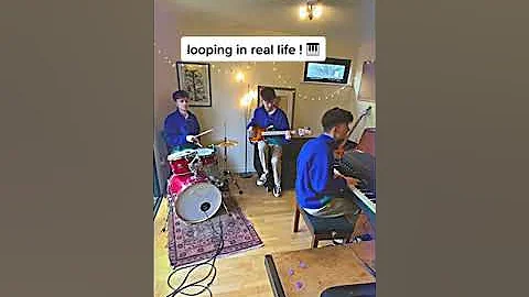 Conor Albert "Looping In Real Life" (10min loop)