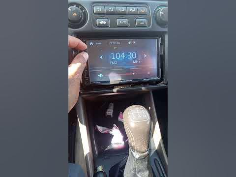 soundstream vm-700hb stereo ๐๐๐๐ค installation successful ๐บ๐๐ - YouTube