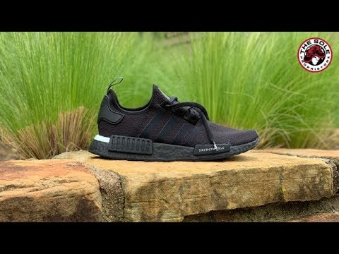 traqueteo Patológico Ejercer adidas NMD R1 Japan Black (2019) | Primeknit vs. Flyknit - YouTube