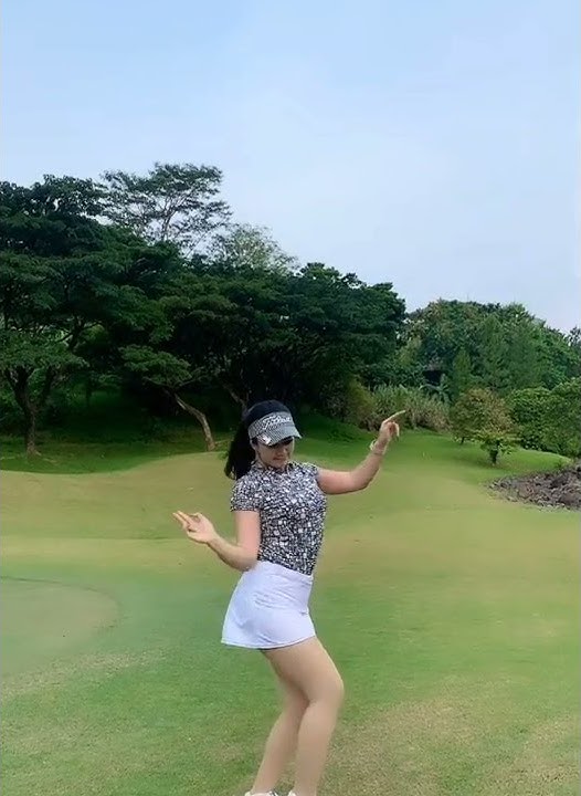 Cady Golf Cantik #cadygolf #sexygirl #indogirl