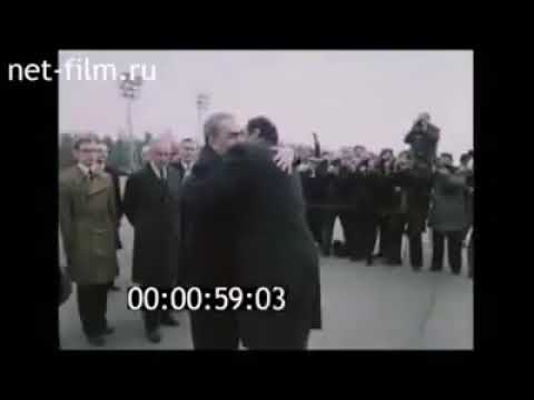 الرئيس علي ناصر محمد أثناء زيارة إلى موسكو