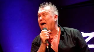 Video thumbnail of "Catch Your Shadow - Jimmy Barnes - Lizottes Newcastle 13-9-2016"