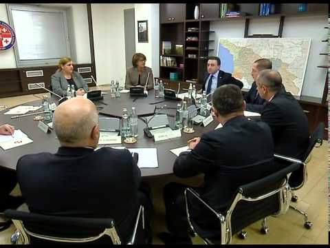 პრემიერ-მინისტრი უშიშროების საბჭოს სხდომას ესწრება