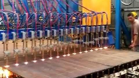 Indonesia customer multi torch gantry cnc cutting machine working video