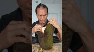 Probarías Esta Extraña Fruta?