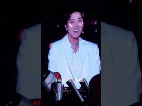 181006 Trivia: Just Dance Hoseok @ BTS 방탄소년단 Love Yourself Tour In Citi Field NYC Fancam 직캠