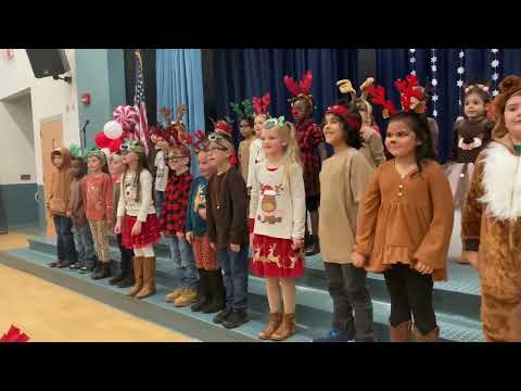 Mrs. Smiths Class Singin A Song In Pe For parents to hear(on December)