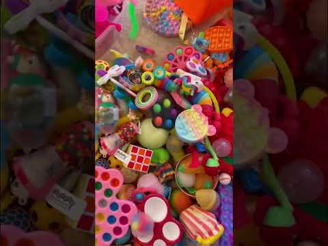 I DESTROYED MY FIDGET COLLECTION! 😱*Oddly Satisfying Fidget ASMR* 😍