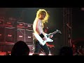 Airbourne  raise the flag  live  guitare en scne le 13072022