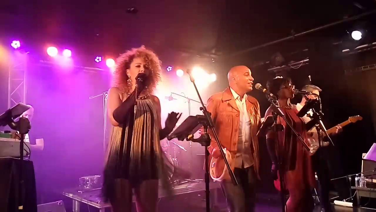 Rooftop Performing Martha Reeve and the Vandellas