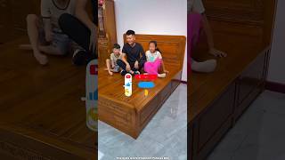 Chunky Aur Champu Papa Ke Bed Mein Chhupe 😂 | Funny Hindi Kahani | #shorts #viral #trending