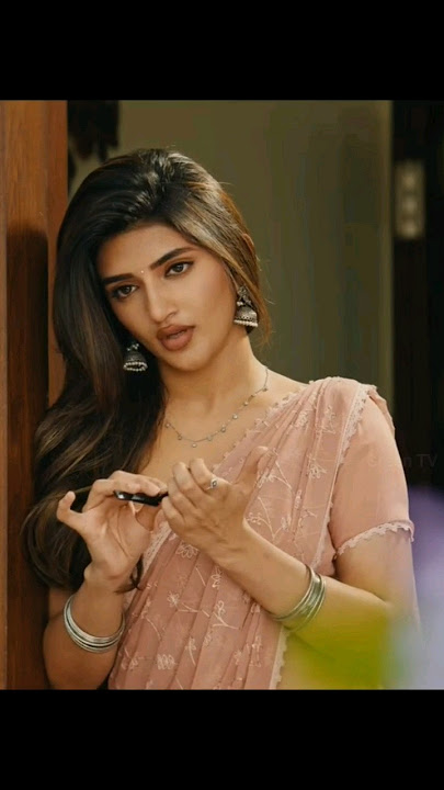 guntur kaaram buzz.. #srilila #gunturkaaram #maheshbabu #telugu