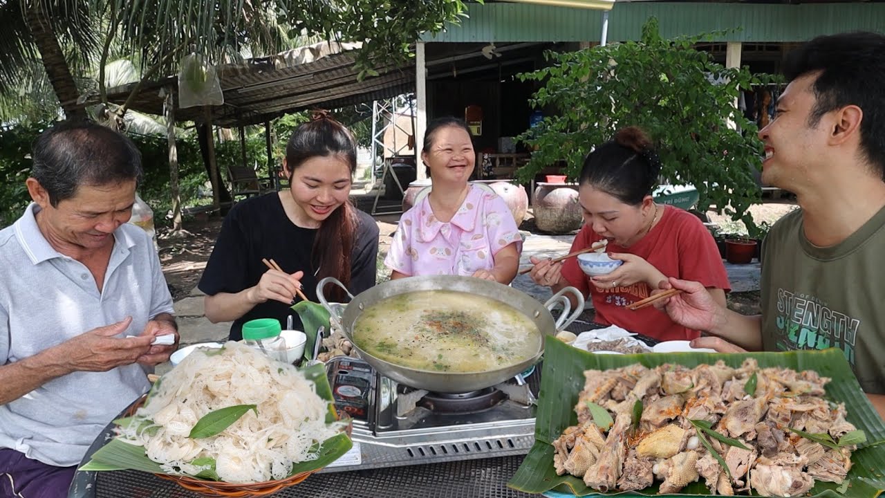 V455. Làm 2 con Vịt Cò nấu cháo và xắt cây chuối sáp làm rau ghém ăn kèm quá ngon