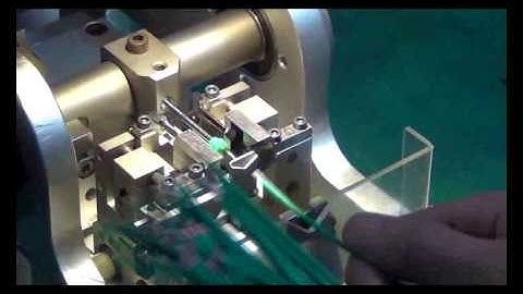 seal insertion machine