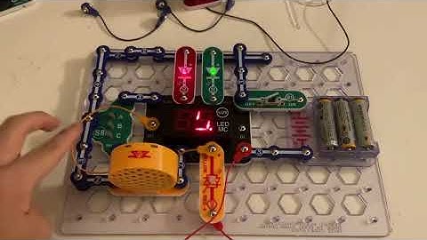 Snap Circuits Skill Builder Gamify: Triple Light Blink One