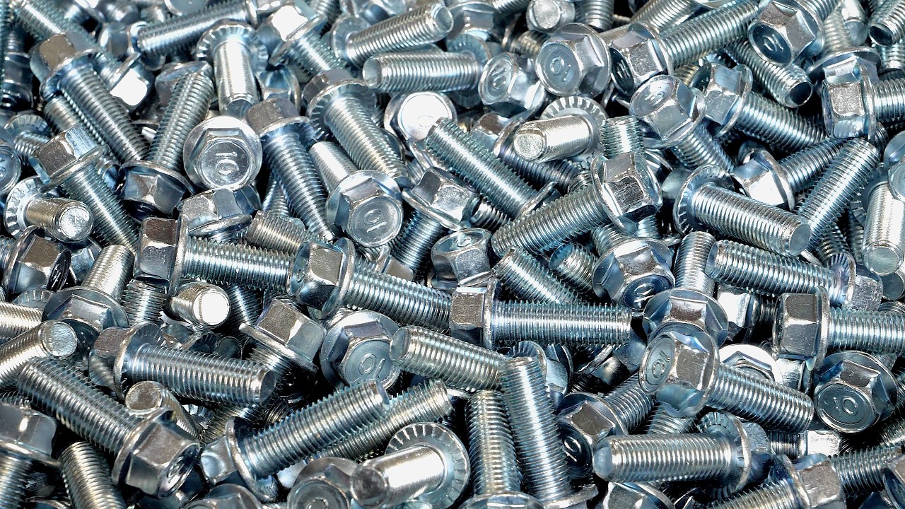 Процесс изготовления различных автомобильных болтов. Удивительная корейская фабрика крепежа