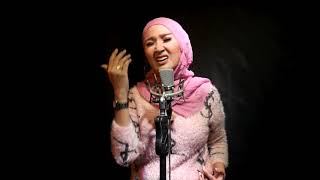 Malam yg Dingin - Diana Nasution (covered by) Dewy Stanza