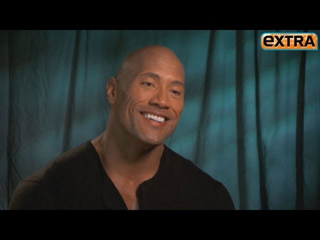 Dwayne 'The Rock' Johnson mostra coxas supermusculosas na academia - Quem