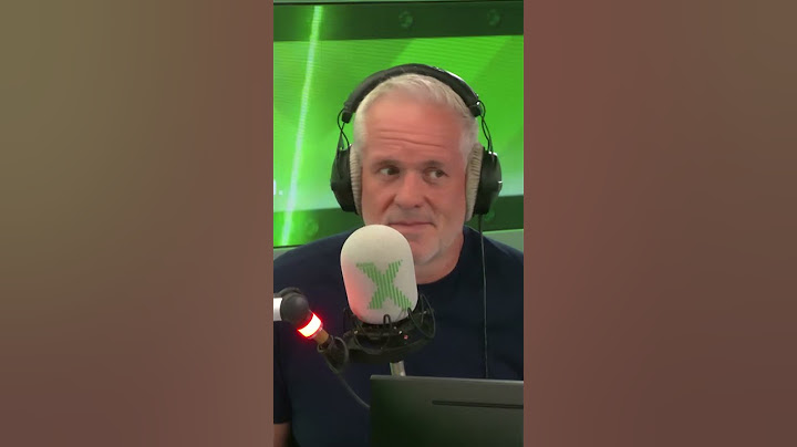 Chris Moyles and Dom react to viral Pole Vaulter!