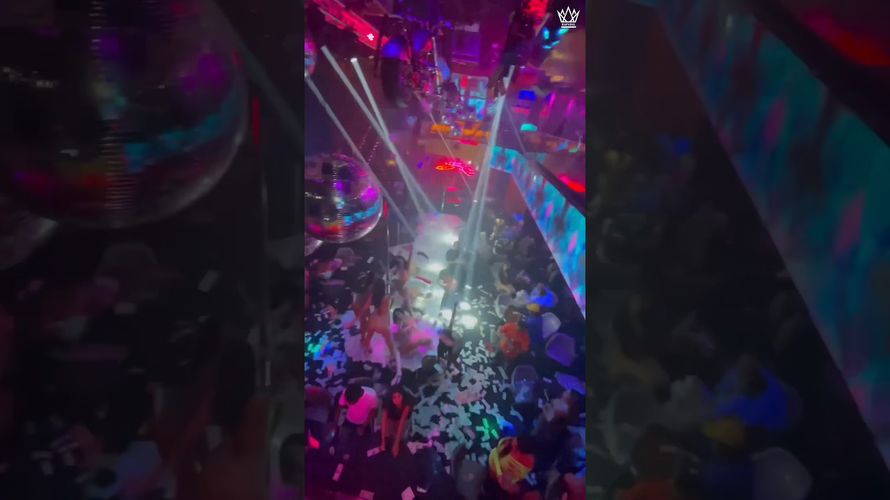 在 YouTube 上觀看「6ix9ine In The Club With Yailin」 在 YouTube 上觀看「6ix9ine In The Club With Yailin」