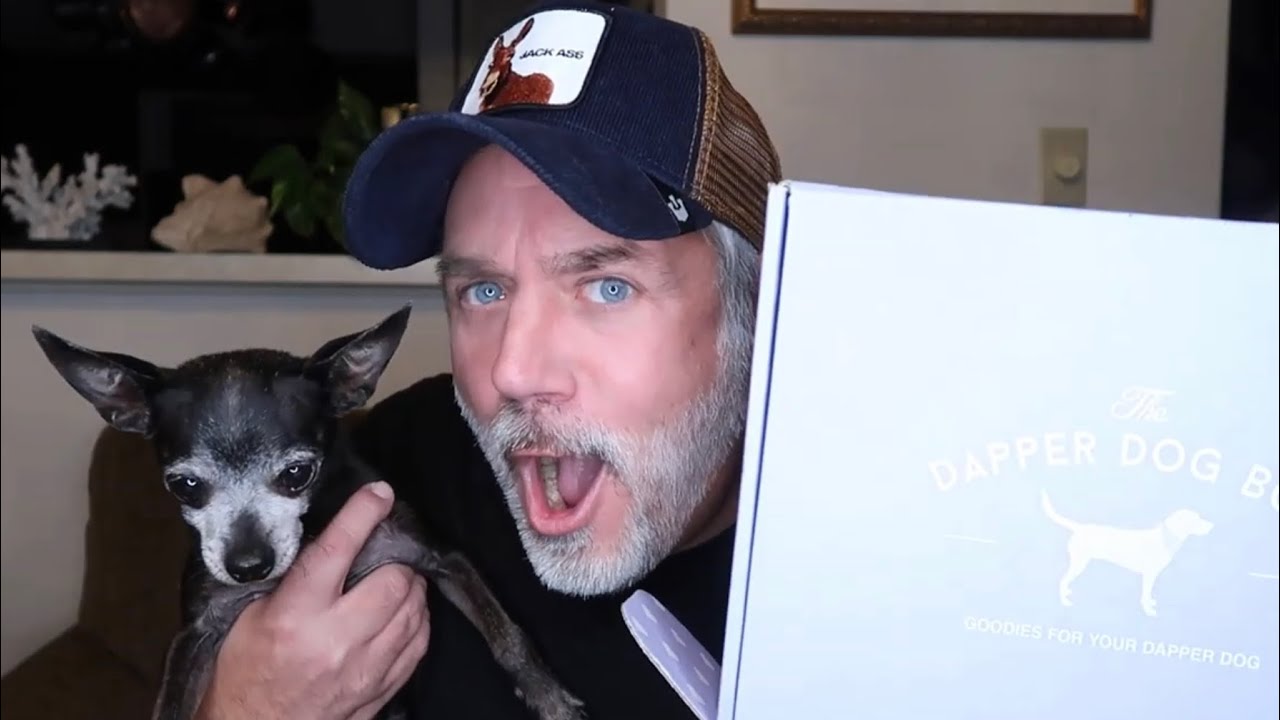 UNBOXING DAPPER DOG BOX! HOLIDAY EDITION!