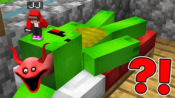 JJ Found SECRET DEVIL HUNGRY WORM BASE INSIDE Mikey HEAD in Minecraft (Maizen)