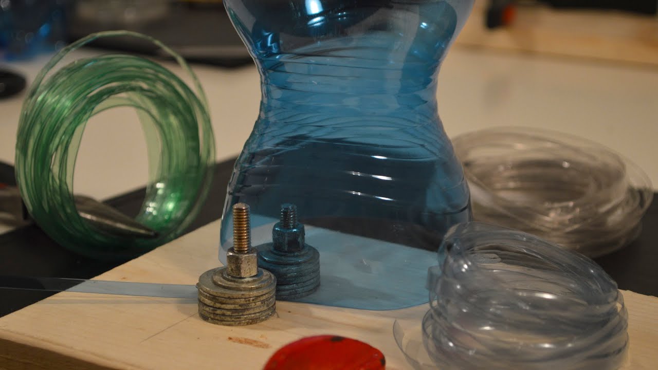 This Amazing Trick Turns Plastic Bottles into Wire and Rope