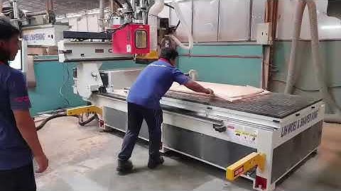 LIH-WOEI wood working CNC machinery -- outer carving 外型銑