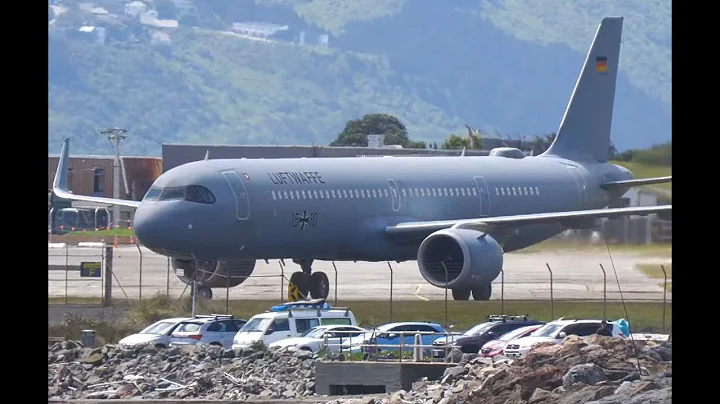 Livestream at Wellington airport with Kev