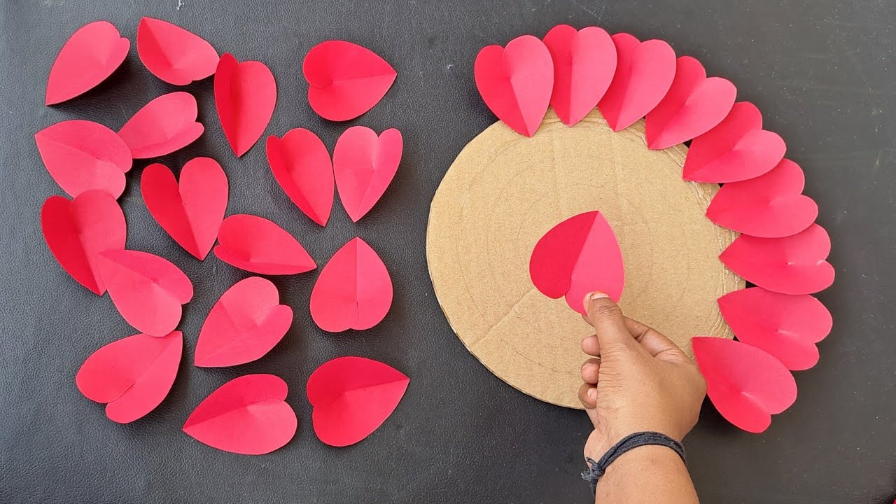 DIY heart paper wall hanging craft/easy red paper craft for home decor