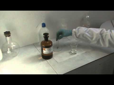 Video Dissolução do cobre em Hcl (Parte 1) - youtube