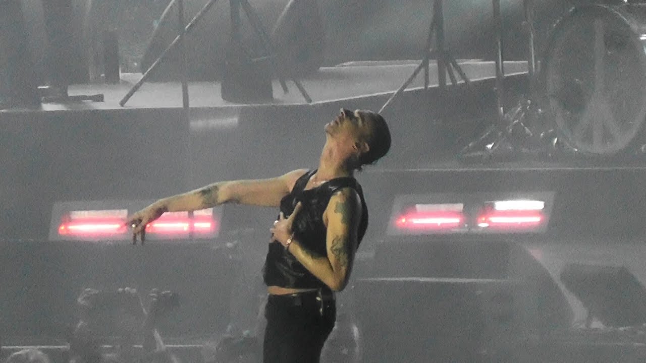 festival of lights Depeche Mode - Cover Me Live Moscow 2018