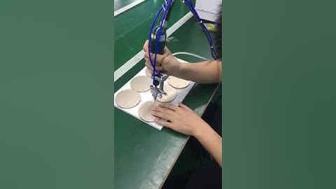 Handheld automatic screw locking machine