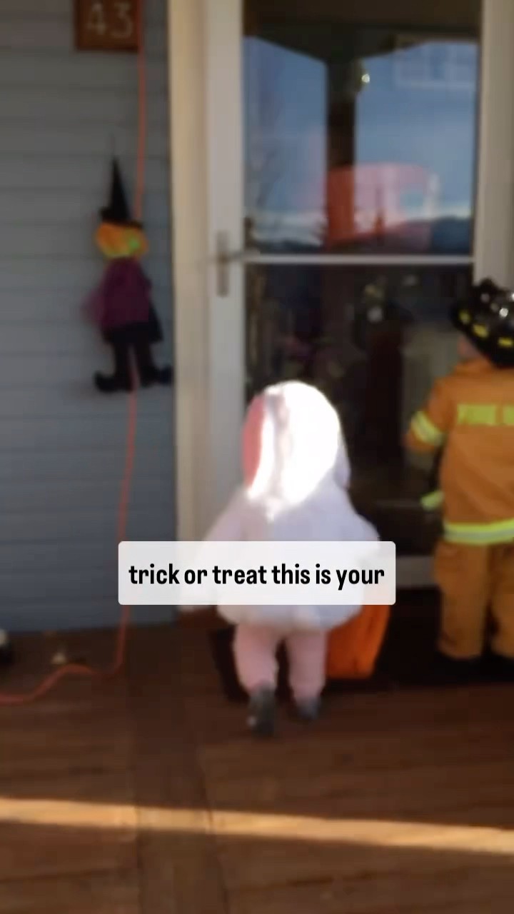 #JasonDeruloTV // Trick Or Treat ? #GotPermissionToPost From IG @eaglerockranchco #GladUCame